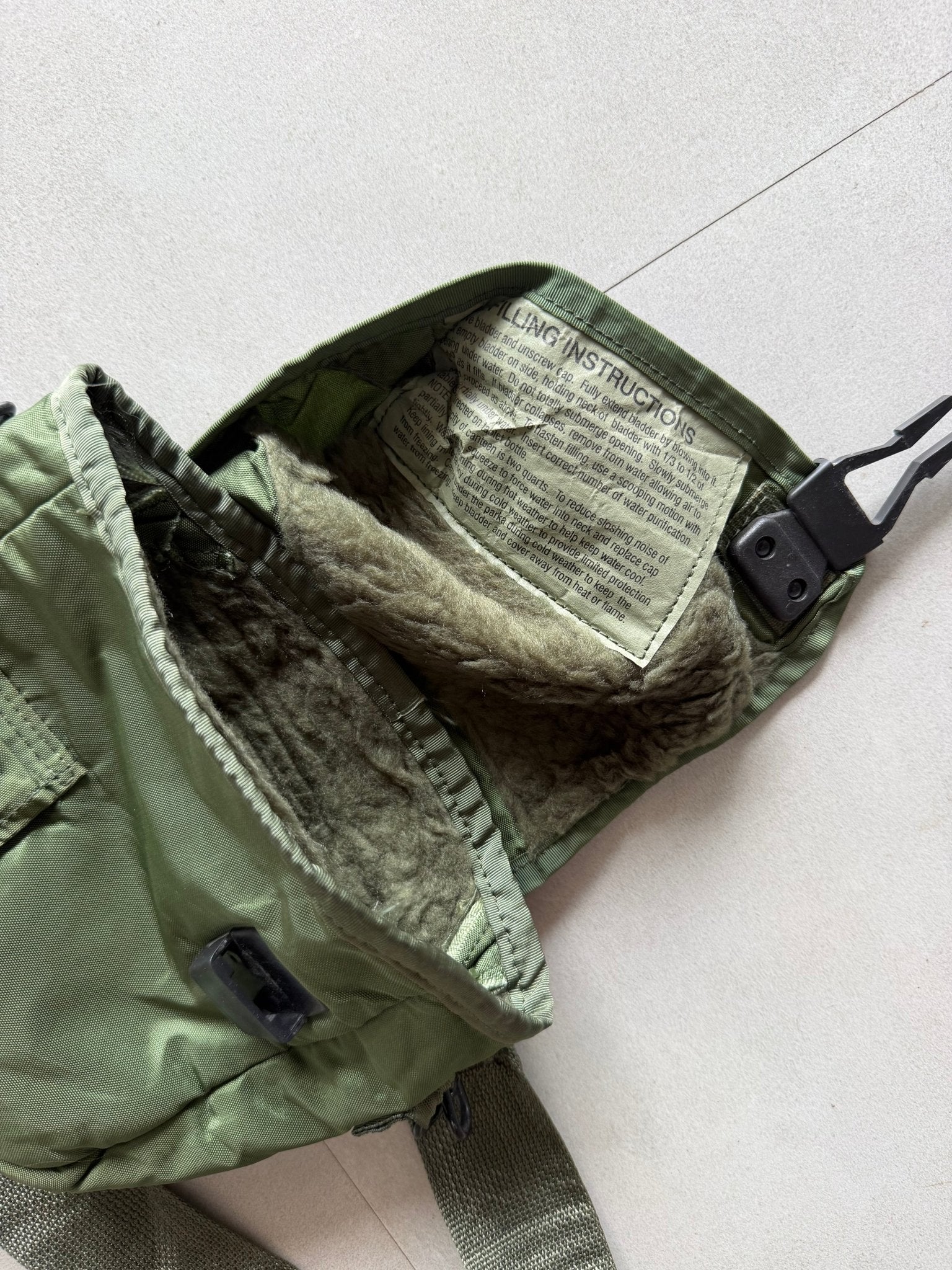 U S ARMY MILITARY WATER BAG - Aged Arc
