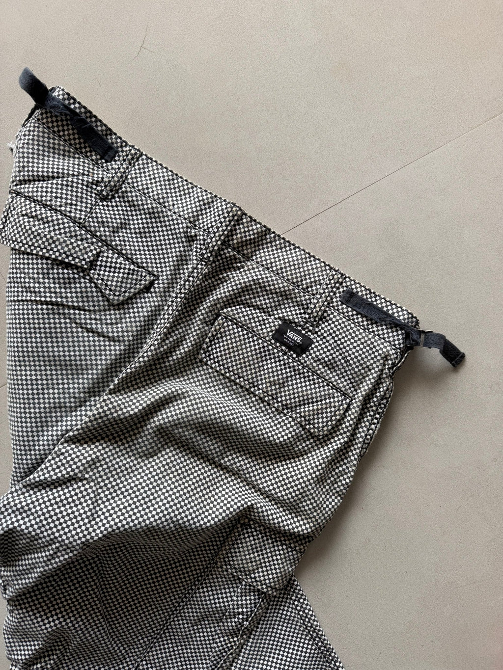 VANS CHECKERD PANT - M - Aged Arc
