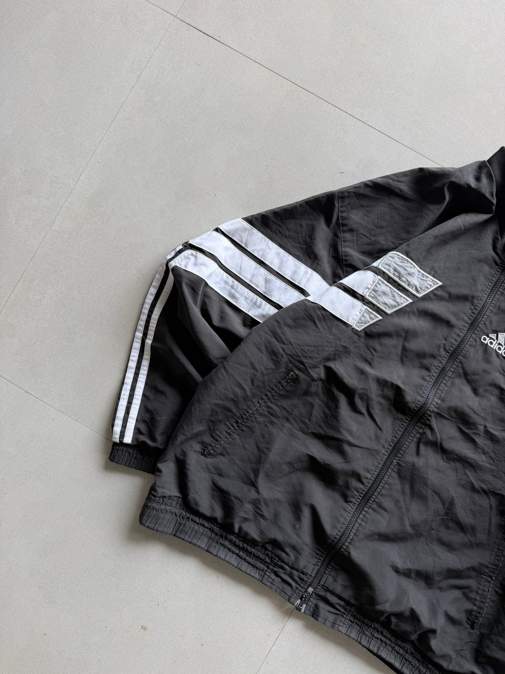 VINTAGE ADIDAS STRIPED JACKET - XL - Aged Arc