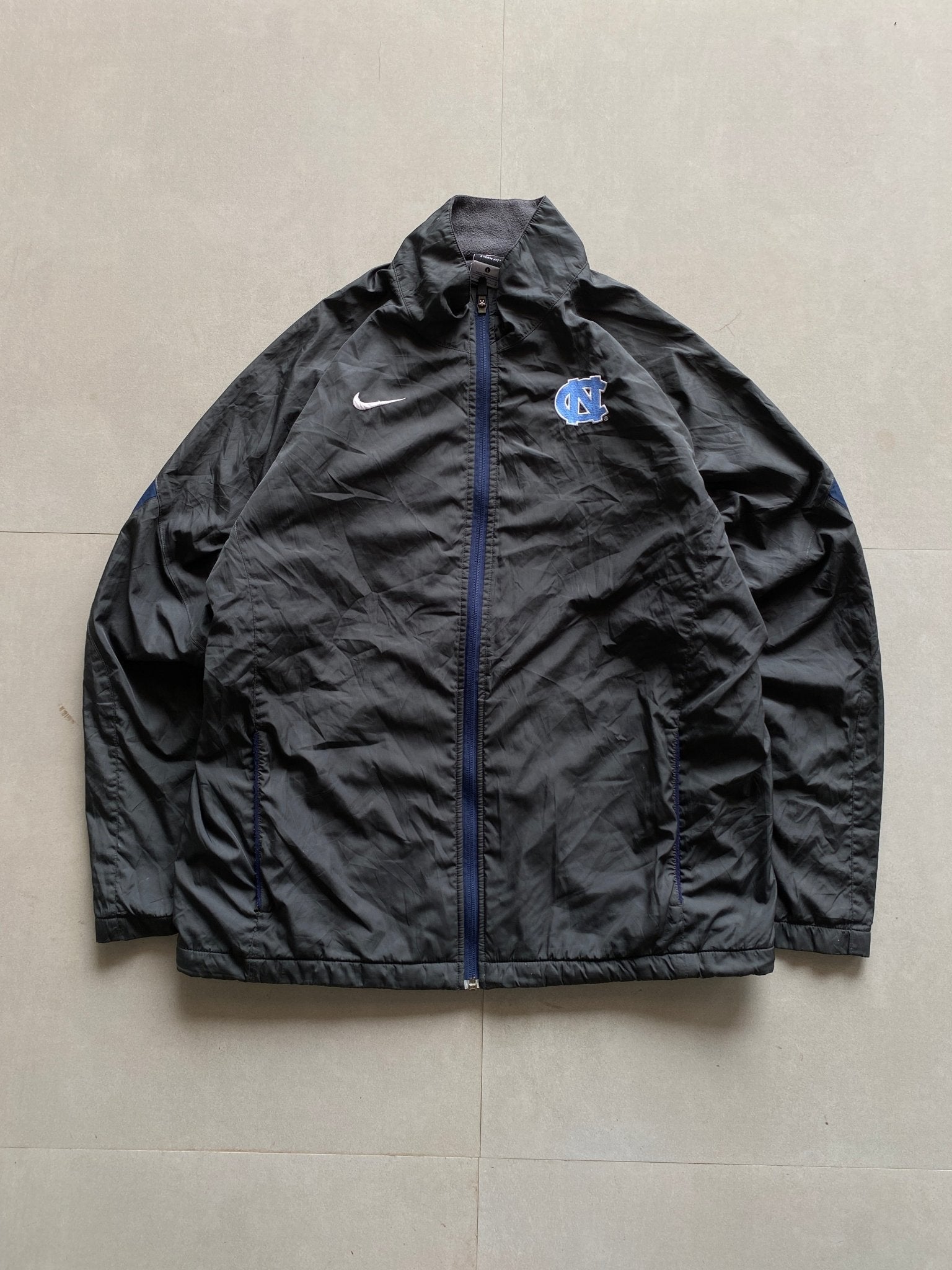 VINTAGE NIKE JACKET - XL - Aged Arc