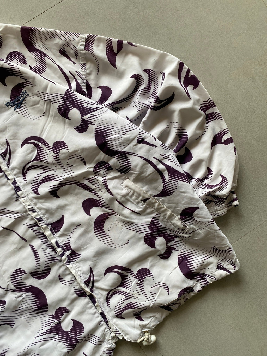 VINTAGE REEBOK PRINTED JACKET - XL - Aged Arc
