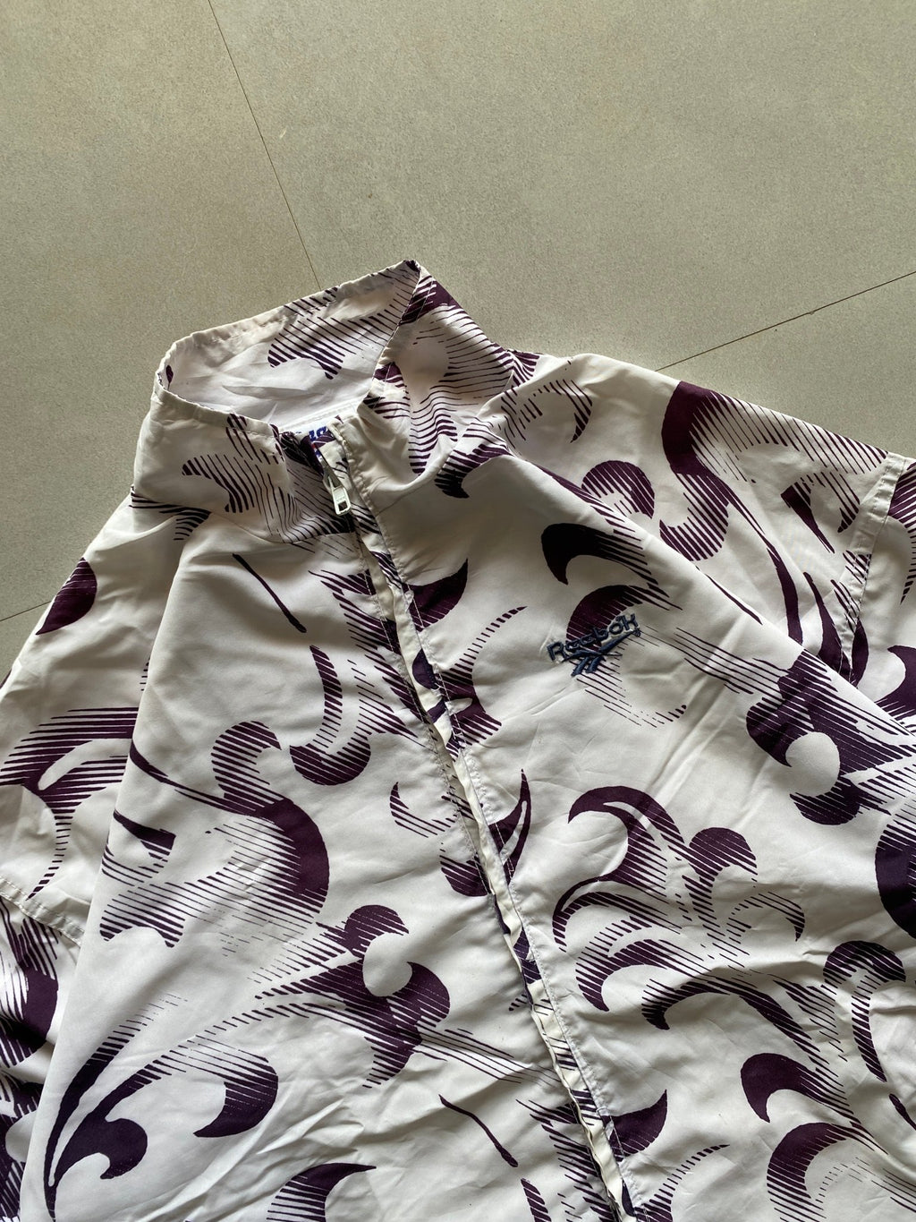 VINTAGE REEBOK PRINTED JACKET - XL - Aged Arc