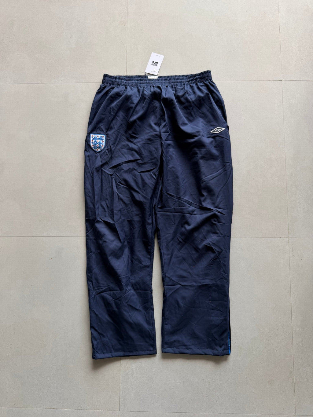 VINTAGE UMBRO ENGLAND TRACK PANT46 - M - Aged Arc